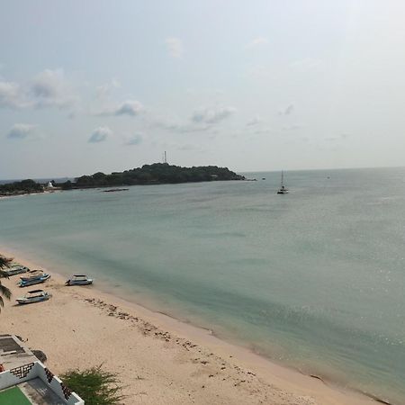 Trinco Beach By Dsk Trincomalee Exterior foto